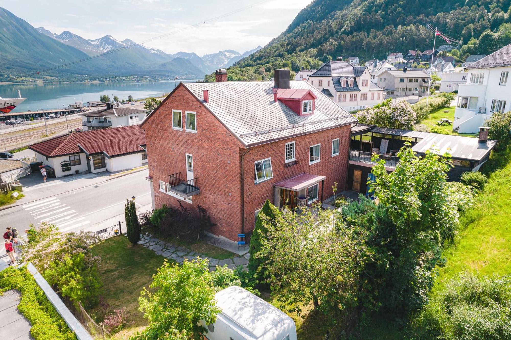 Hostel Tiglkak Åndalsnes Exteriér fotografie